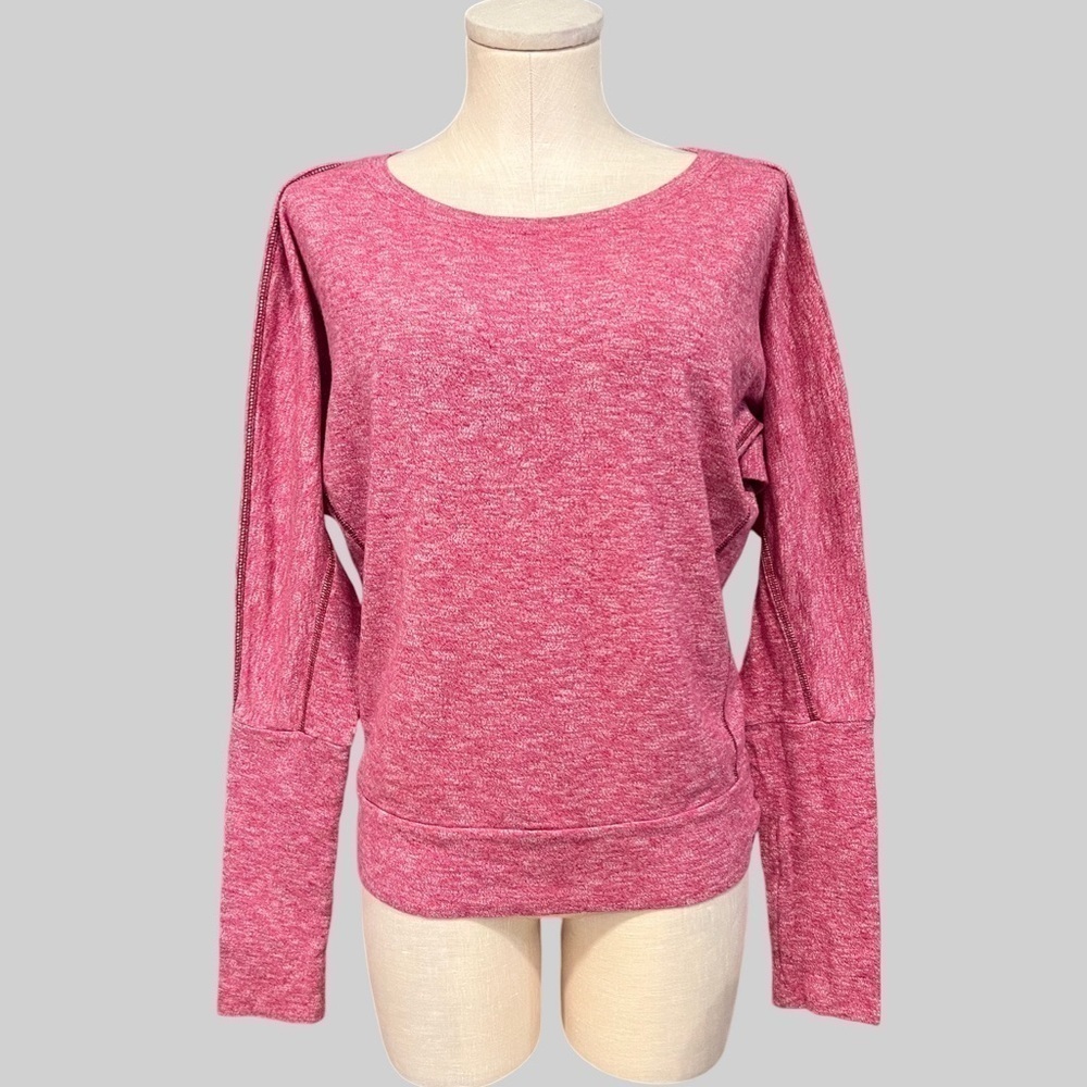 THE NORTH FACE dusty pink long sleeve sh top with bat wings